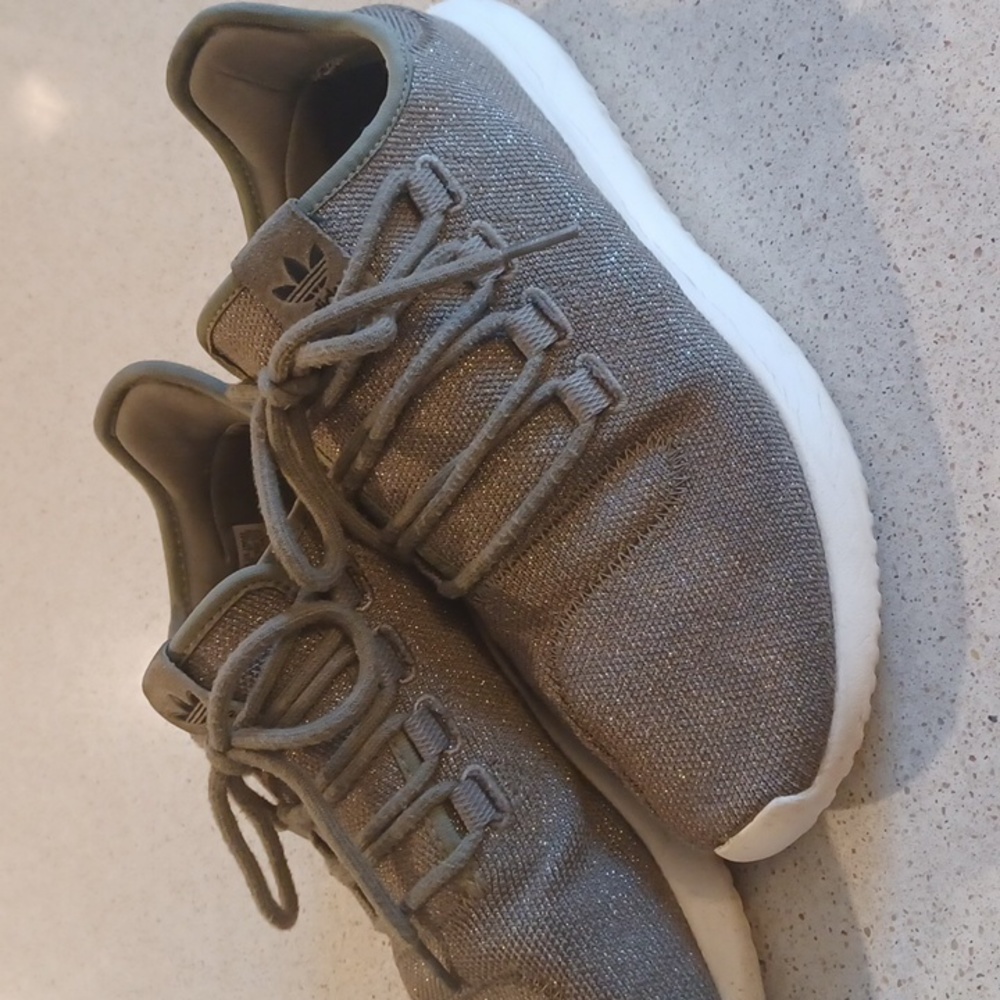 Tennis Shoes
